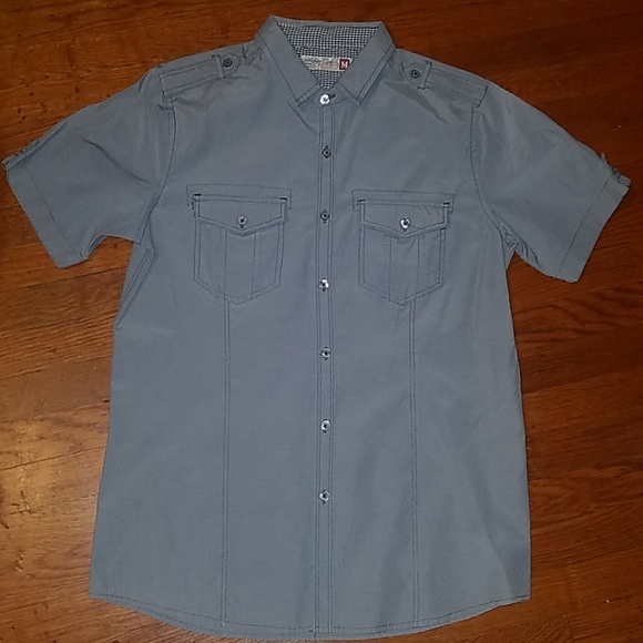 **SOLD**Men's Shirt - Picture 1 of 3